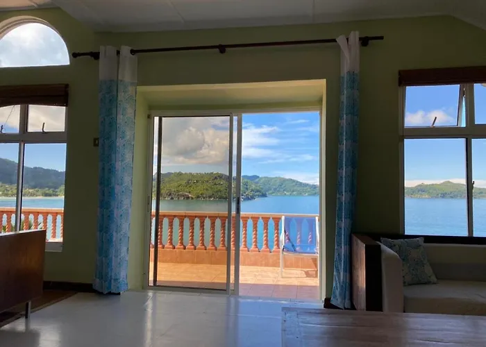 Bay View * Anse Boileau