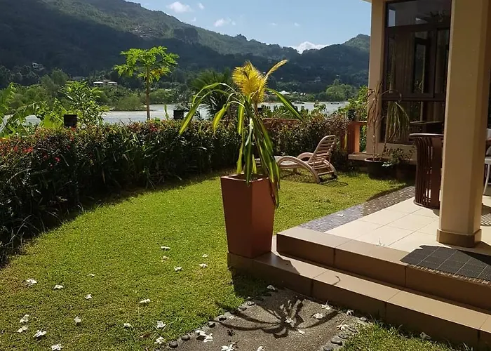 Bay View Apartment