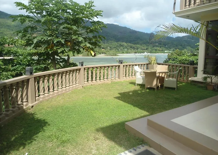 Bay View Apartment