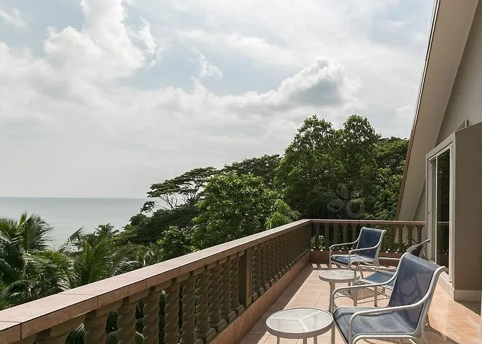 Bay View Apartment Anse Boileau