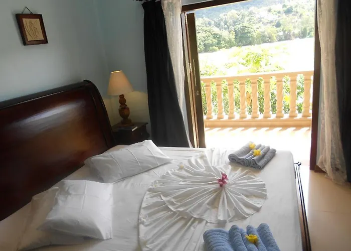 Apartment Bay View Anse Boileau