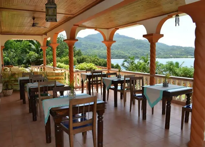 Apartment Bay View Anse Boileau
